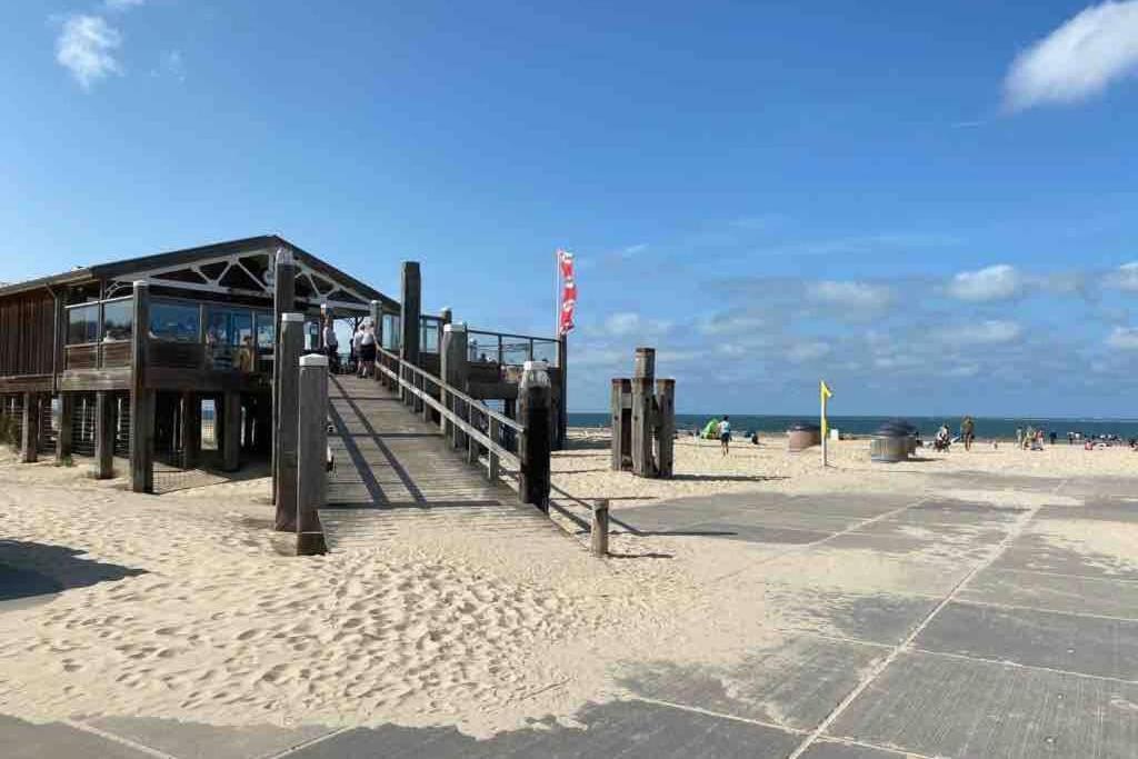 Chalet In Renesse Buitenkant foto